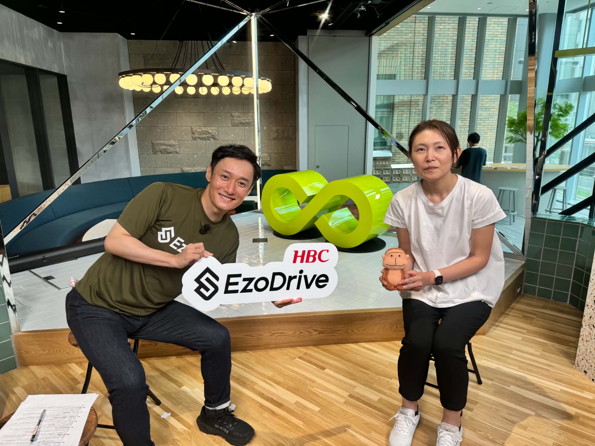 HBC「EzoDrive」収録にて。株式会社かんごぷらす代表・中田亜由美とナビゲーターの藤間恭平さん